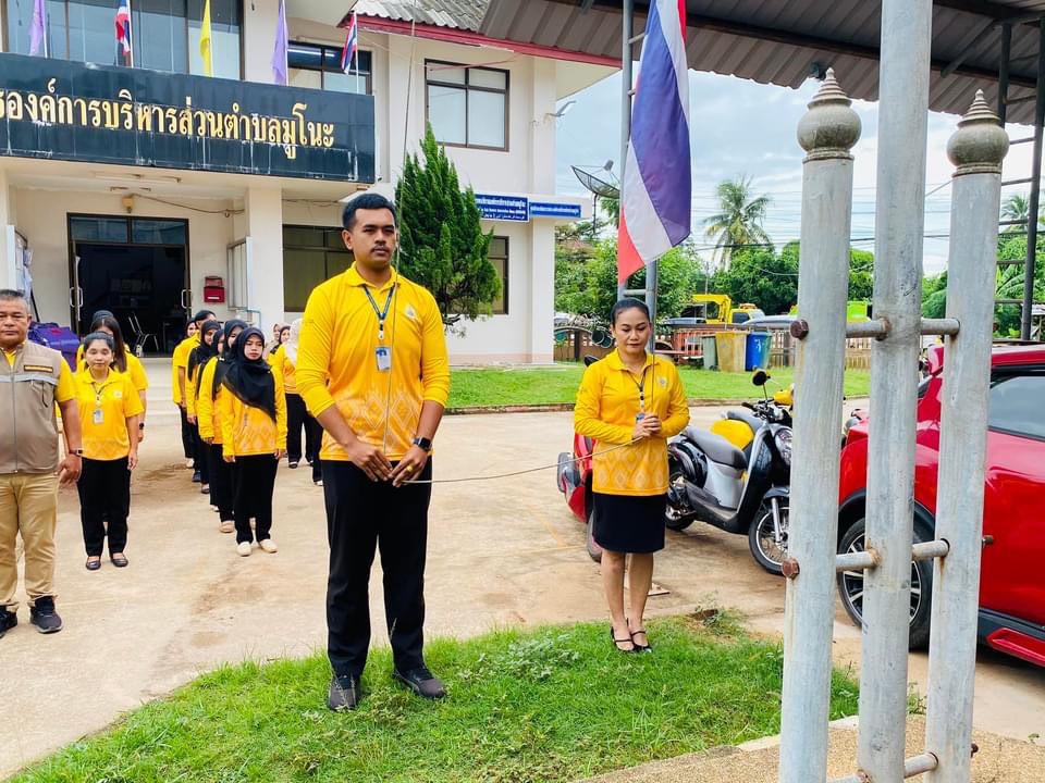 เคารพธงชาติ ทุกวันจันทร์ของสัปดาห์ เพื่อเป็นการแสดงออกถึงความจงรักภักดีต่อสถาบันชาติ ศาสนา พระมหากษัตริย์